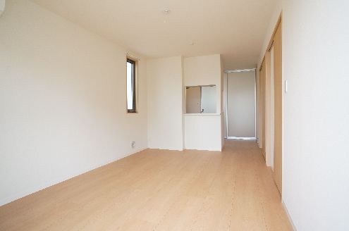 Ｓｕｎｎｙ　Ｃｏｕｒｔ 102号-2