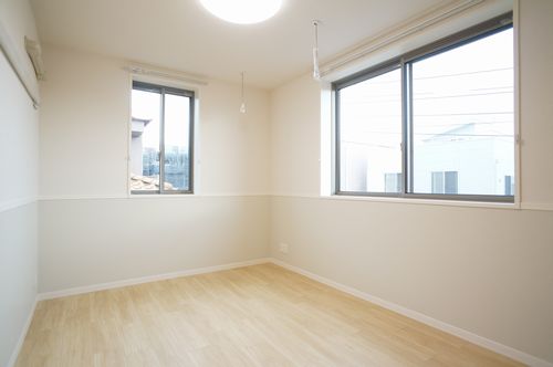 ヴァン・エ・ルミエール 301号-6