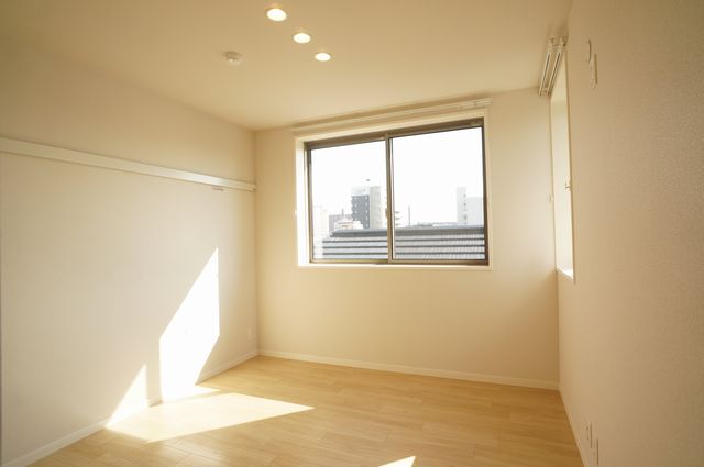 カステール 305号-5