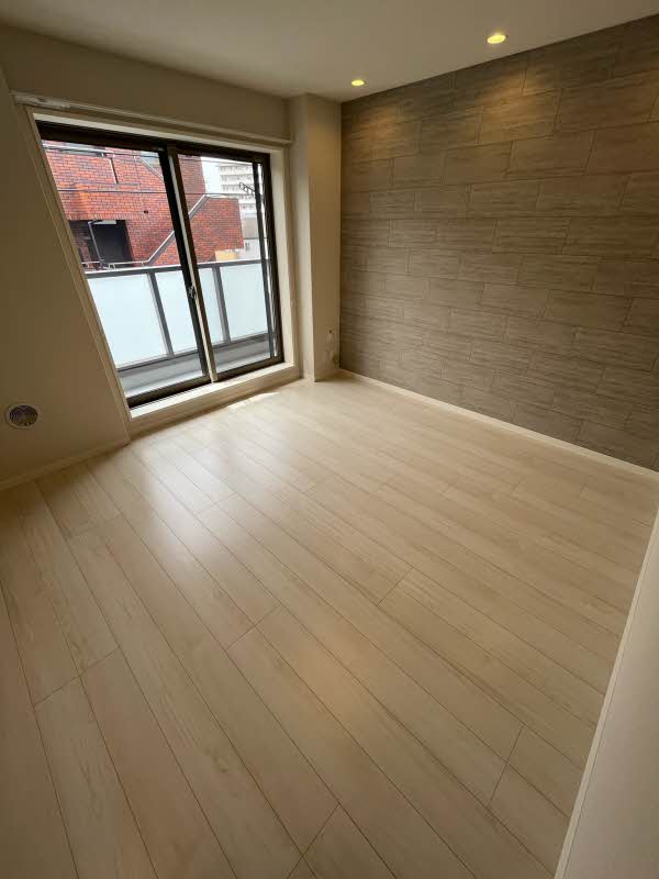 メゾン　レコルト 302号-3