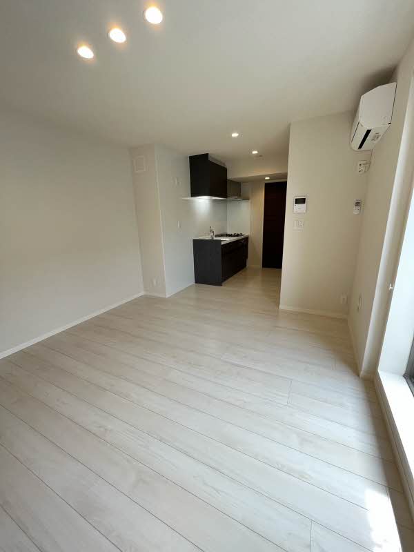 メゾン　レコルト 302号-9