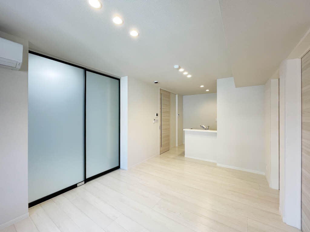 グランドゥール凪 207号-3