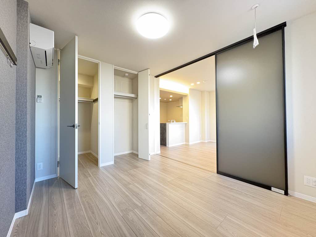 ラ・メゾンドール 401号-5