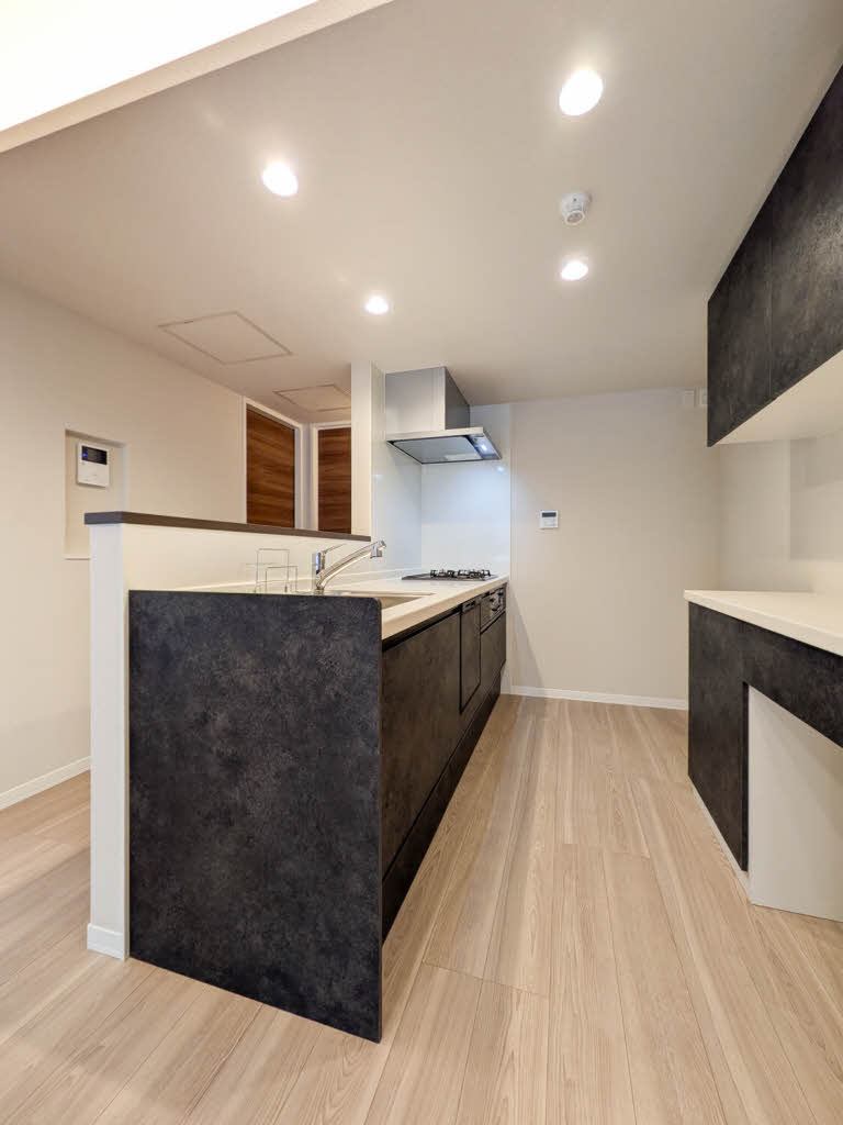 グランデアルベロ南八幡 301号-4