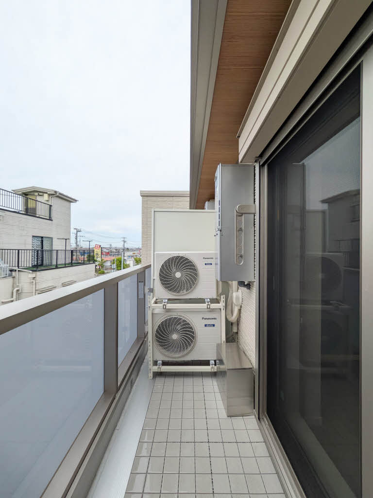 FIRST SCENE 5番館 302号-6