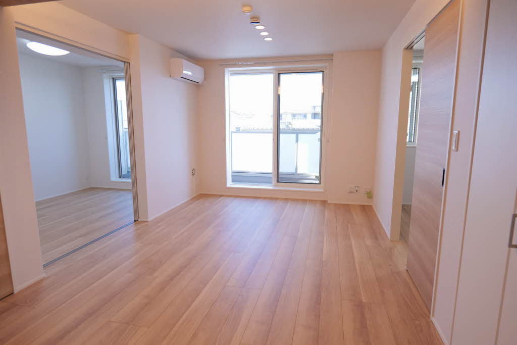 ル コルヌイエ 302号-2