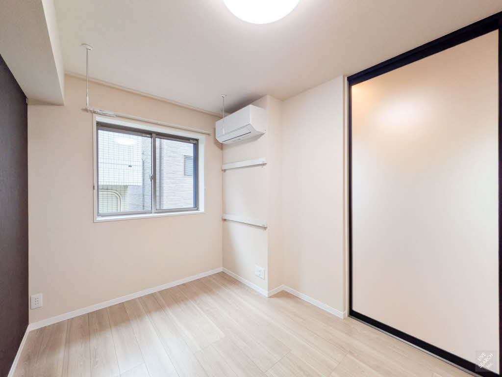 デルフィ陸番館 206号-6