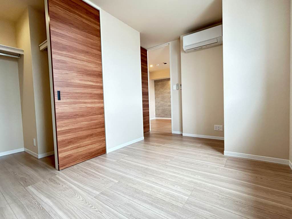デルフィ陸番館 308号-3