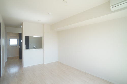 ヴァレンタインコート 302号-2