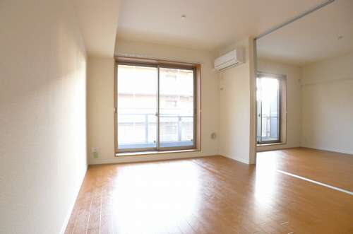 シャルマン 203号-2