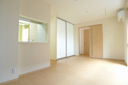 サニーフラットⅢ 102号-5