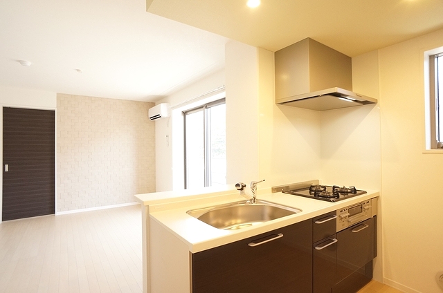 シャーメゾン　ガーデン 102号-3