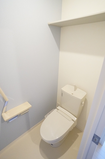 シャーメゾン　ガーデン 302号-3