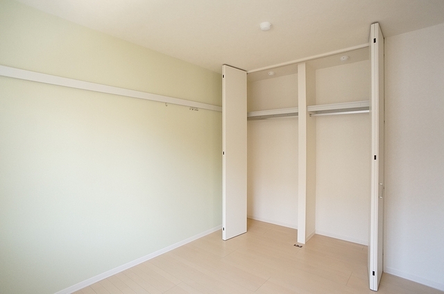 シャーメゾン　ガーデン 302号-12