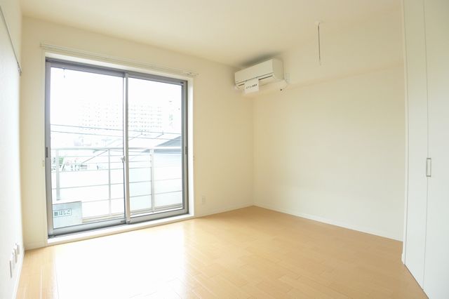 ＨＩＬＬＣＲＥＳＴ 302号-2