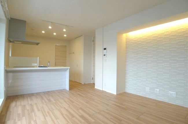 ＳＵＢＡＲＵ　ＴＯＷＮ　Ａ 202号-3