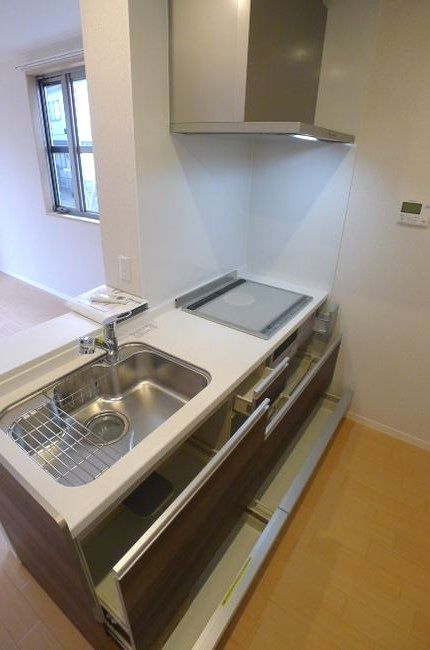 ＳＵＢＡＲＵ　ＴＯＷＮ　Ｂ 105号-4