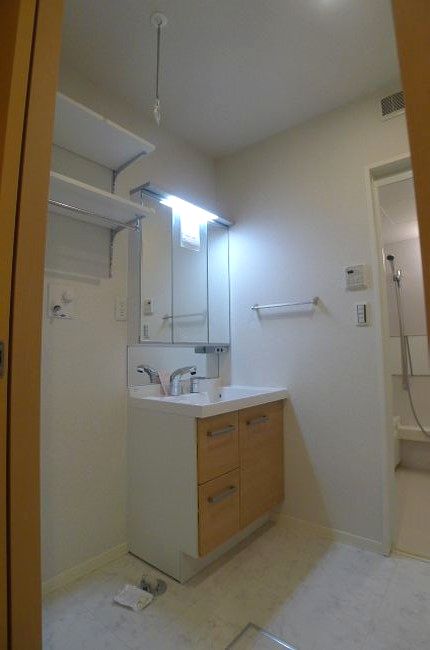 ＳＵＢＡＲＵ　ＴＯＷＮ　Ｂ 105号-8