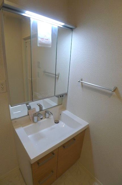 ＳＵＢＡＲＵ　ＴＯＷＮ　Ｂ 105号-9