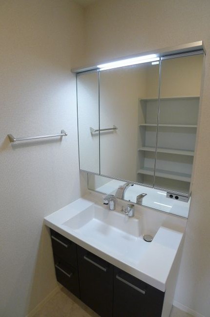 ＳＵＢＡＲＵ　ＴＯＷＮ　Ｃ 202号-8