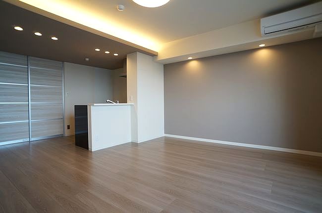 メゾン　スプランディッド 302号-2