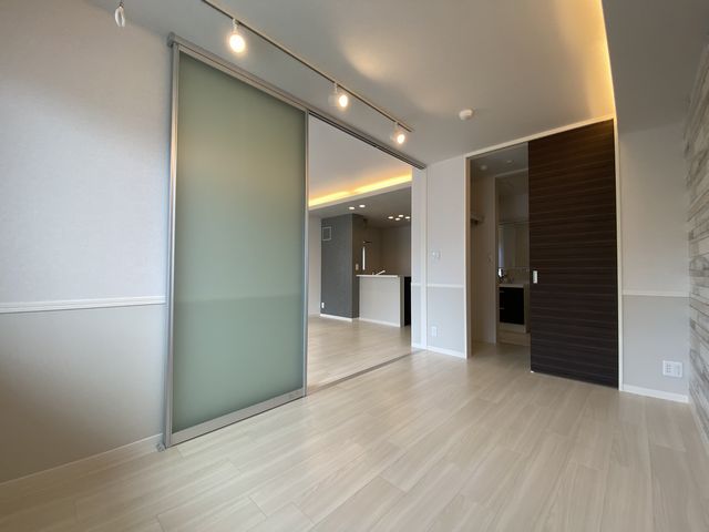 Ｇｒａｎｖａｎｉａ　Ｓｈｉｓｕｉ 305号-5