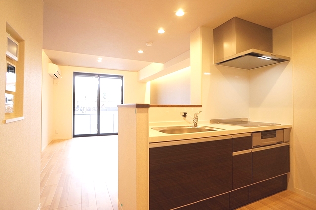 トラストメゾン花長 101号-2