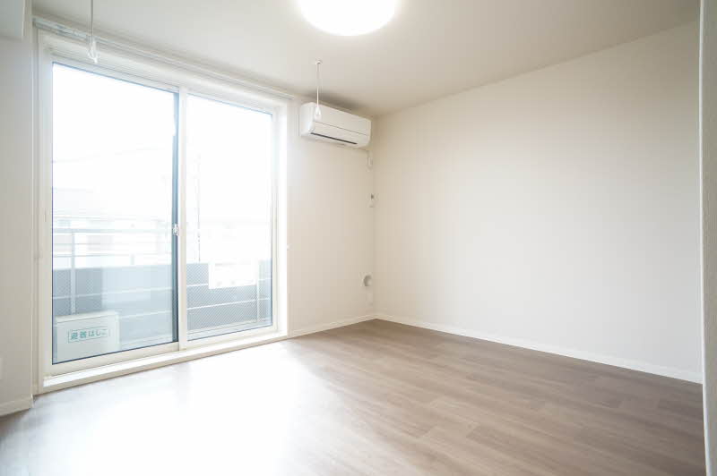 メゾンレグルス 202号-3