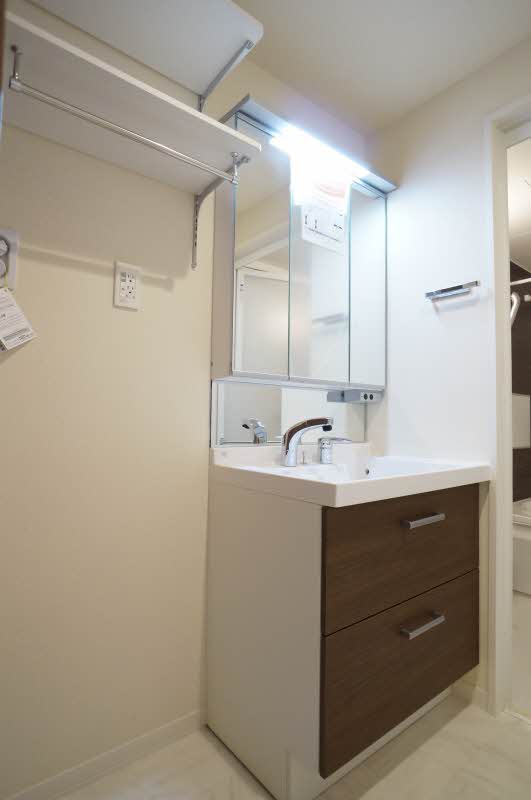 ハピネス本郷 303号-8