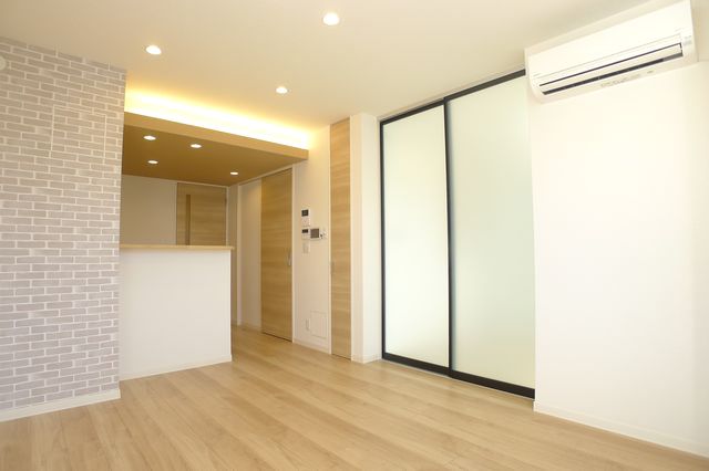 メープルリーフ 201号-2