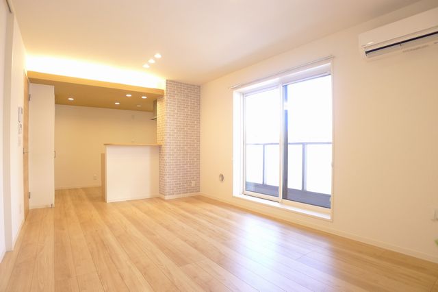 メープルリーフ 203号-2