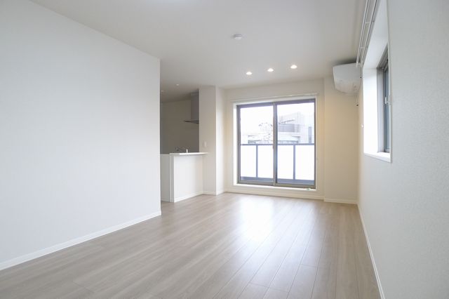 ラ・ルーチェ 303号-4