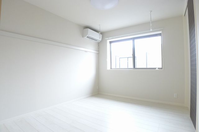 ラ・ルーチェ 303号-7