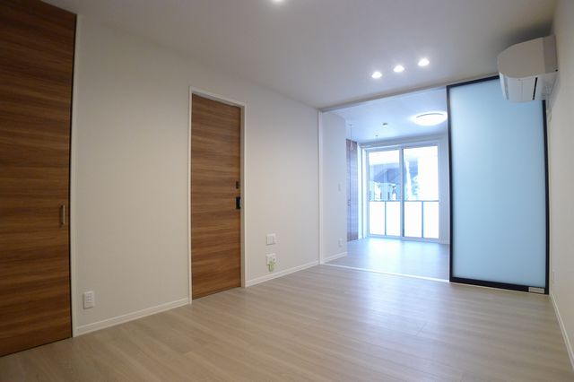 ロイヤルパレス黒砂台 102号-4