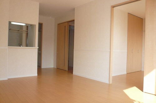 ソレイユ志津　Ｂ棟 202号-3