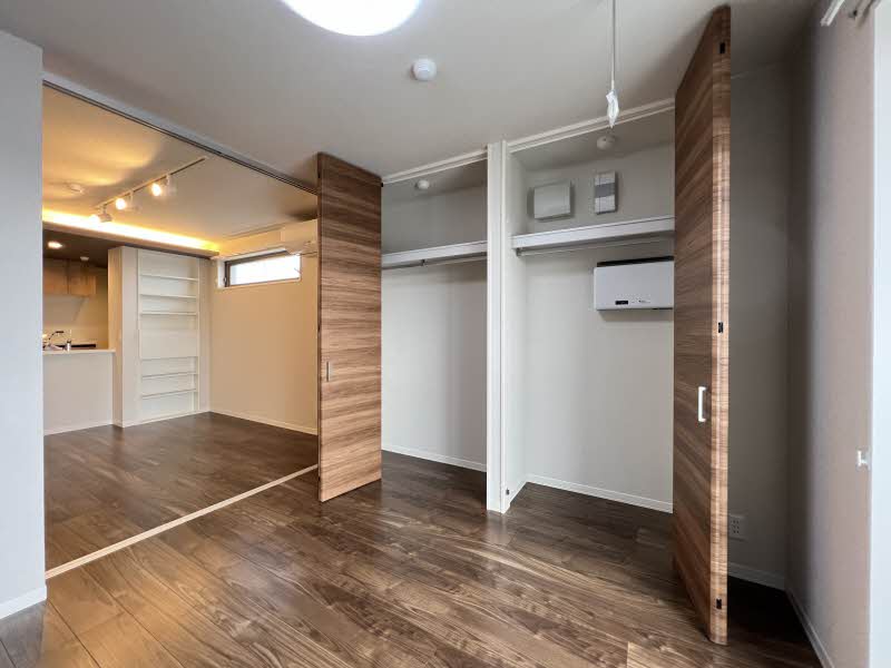 モンテサリーレ 303号-7