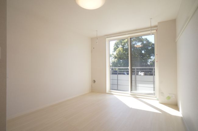 フォレナ　レジデンス 105号-2