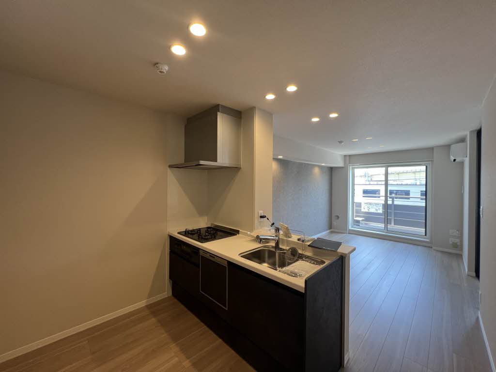 プレヴナンス東町Ⅱ 302号-2