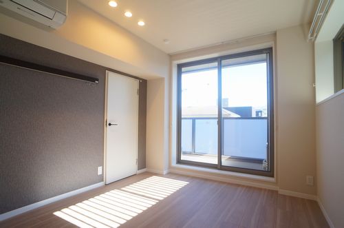 ヴァレンズ・フロレ 202号-5