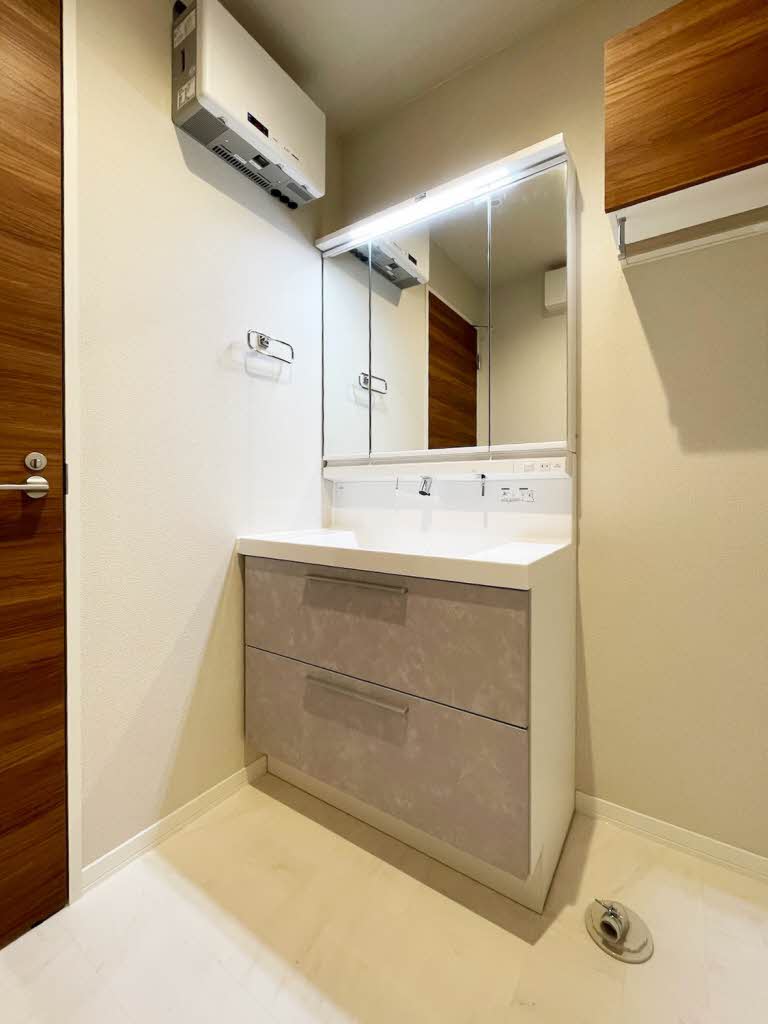 トラストメゾンしらぎく 302号-8