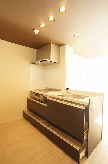 マストライフ幕張 301号-4