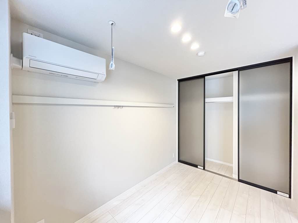 プレミアス幕張本郷 103号-5