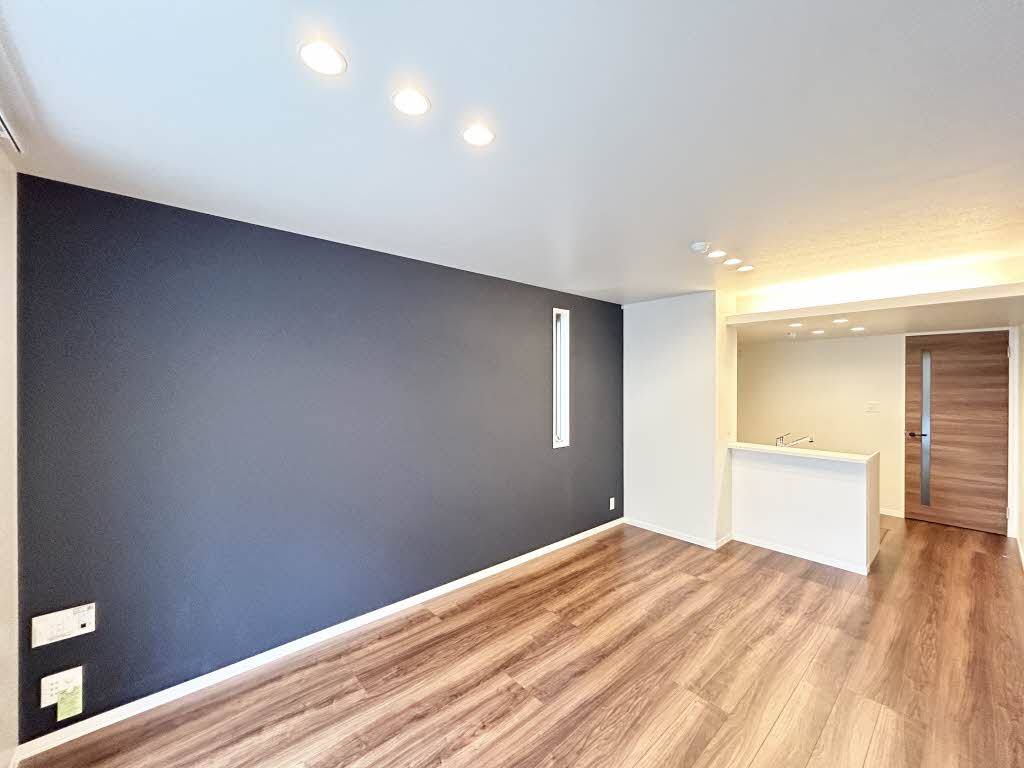 プレミアス幕張本郷 105号-2