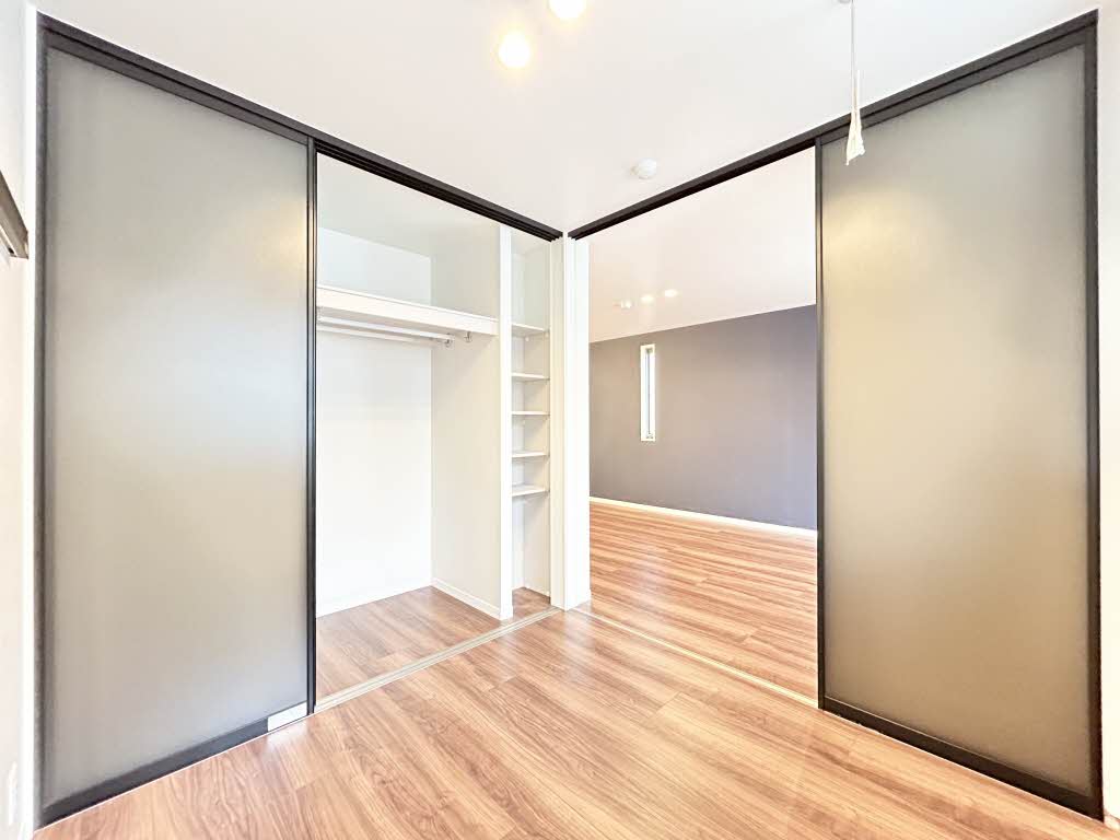 プレミアス幕張本郷 201号-5