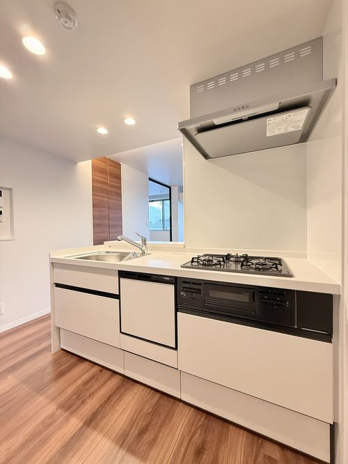 プレミアス幕張本郷 305号-6