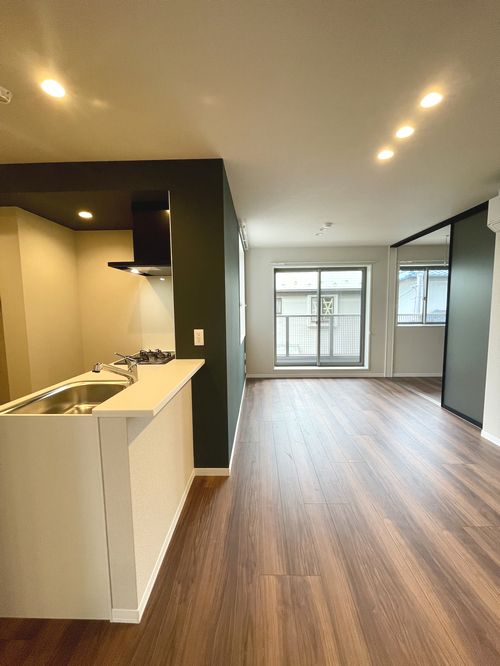 シャーメゾン小仲台 203号-2