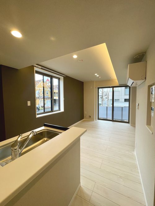 シャーメゾン小仲台 402号-2