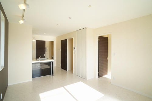 グランドパレスA 201号-3