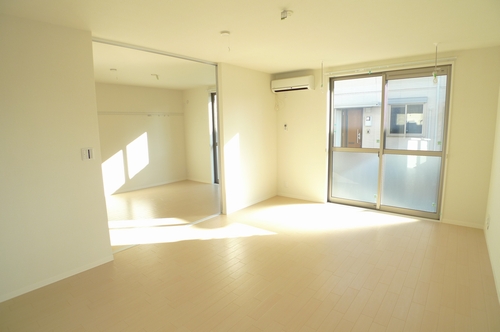 ロイヤルガーデンⅧ 102号-3