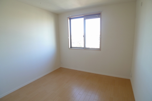 ロイヤルガーデンⅧ 201号-7